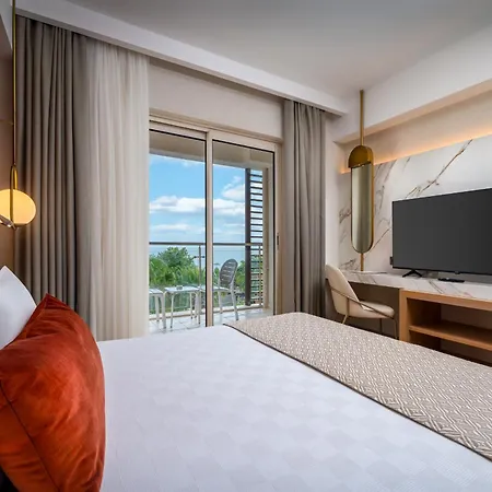 Trendy Palm Hotel 5*
